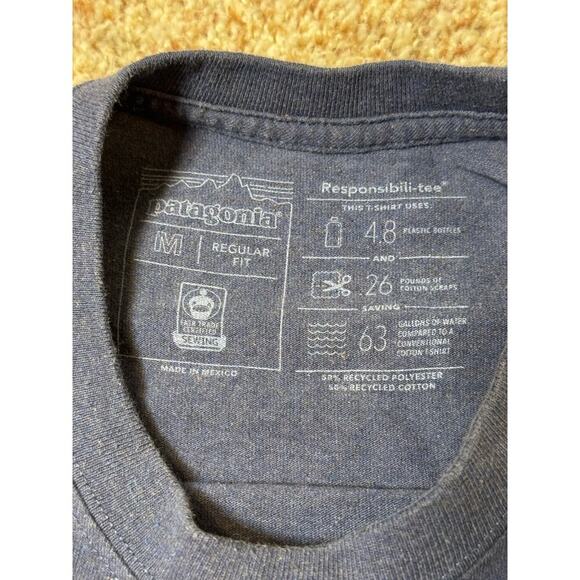 Patagonia Long Sleeve Men's T-Shirt size Medium, Regular Fit; Blue - Picture 3 of 8